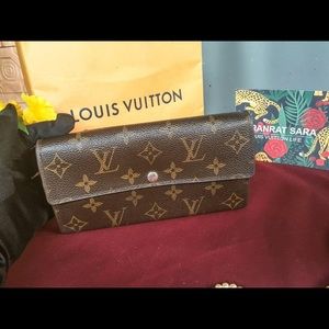 🌹Authentic pre-loved LV mono Sarah 10 card wallet